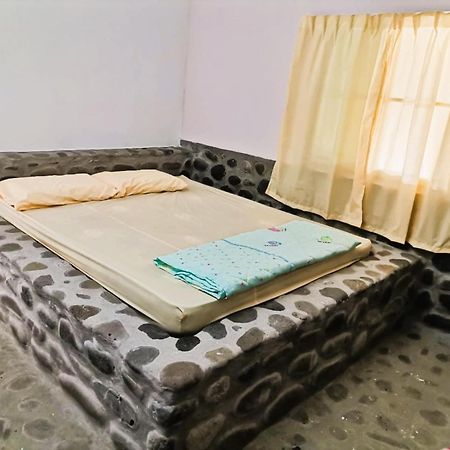 Oyo Home 90491 Flinstone Lodge Kota Kinabalu Eksteriør billede